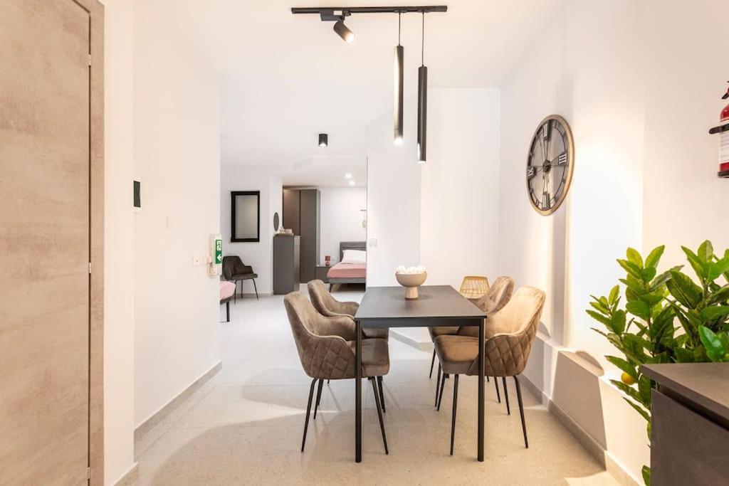 Sliema Boutique Apartments By Holi Bilik gambar